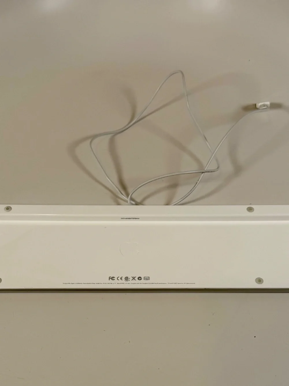 Apple Wired Keyboard with Numeric Keypad (Model A1243)